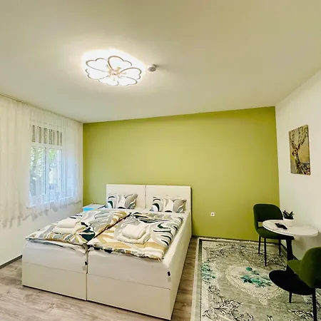 Urlaub-& Bussinesswohnung In Doeblen 01 Guest house Dobeln