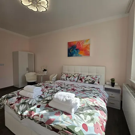 Urlaub-& Bussinesswohnung In Doeblen 01 Dobeln